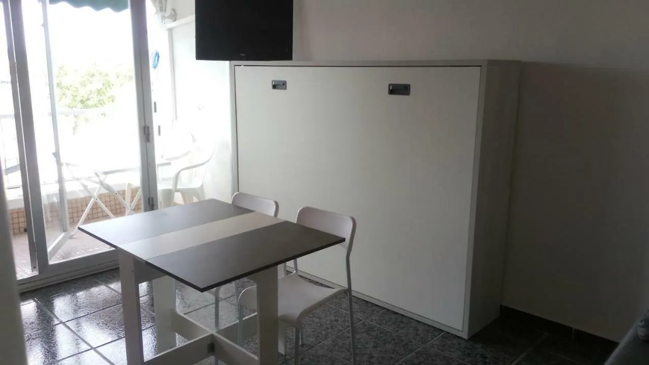 לה פינדה R&G Pineda Apartamento 0*, לה פינדה ספרד