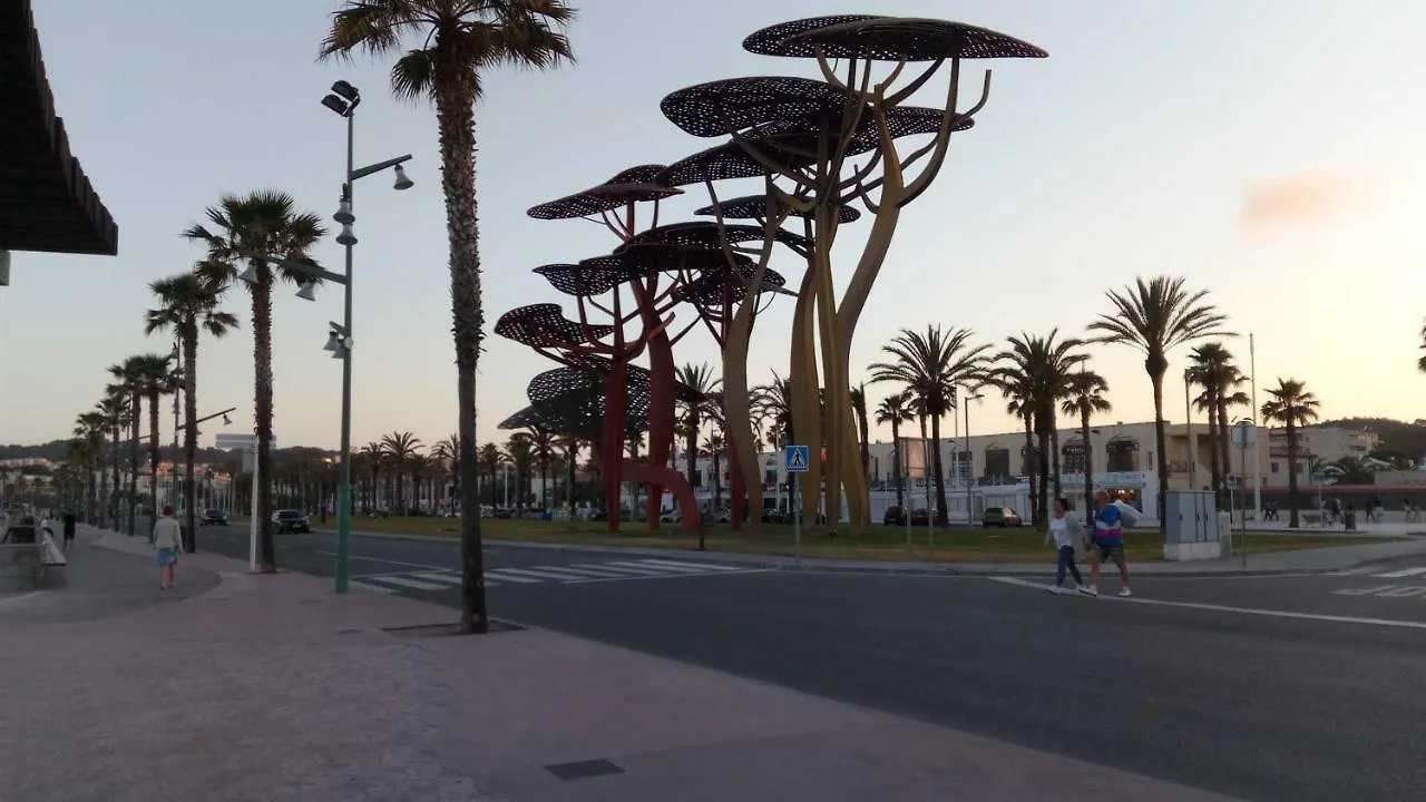 לה פינדה R&G Pineda Apartamento 0*, לה פינדה